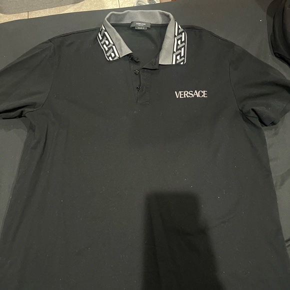Versace XL men shirt, used once - Picture 1 of 3